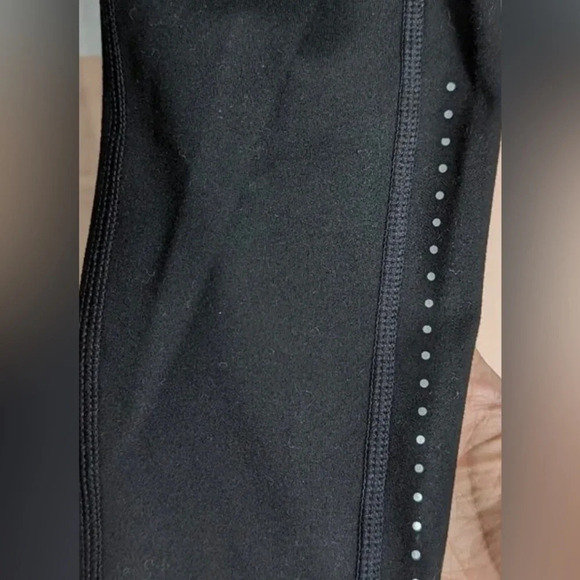 Lululemon Fast and Free black  reflective Tight II 25” sz 4 - Picture 5 of 6